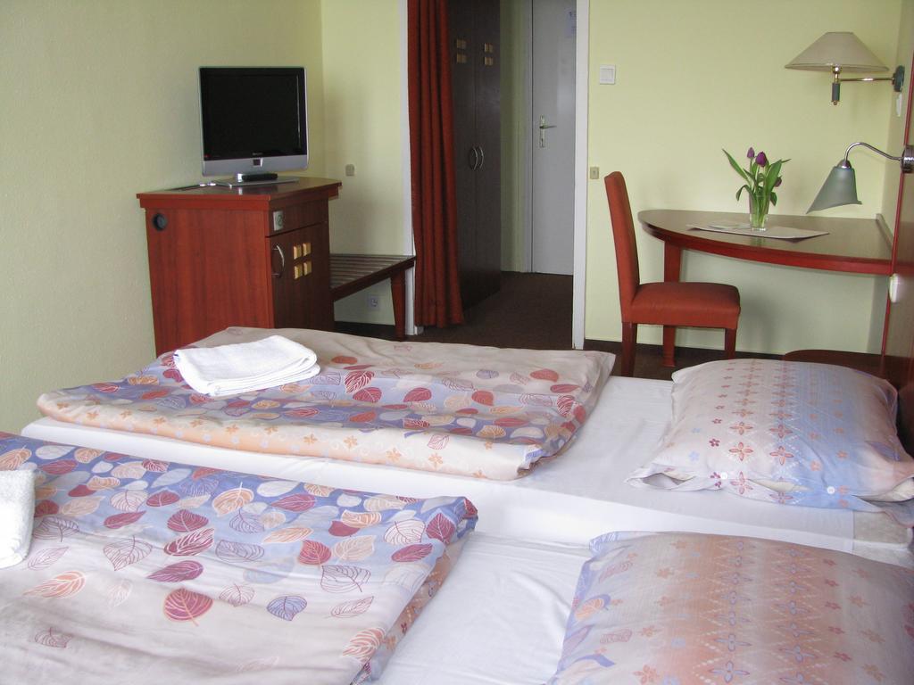 Silver Beach Resort Zamárdi Kültér fotó